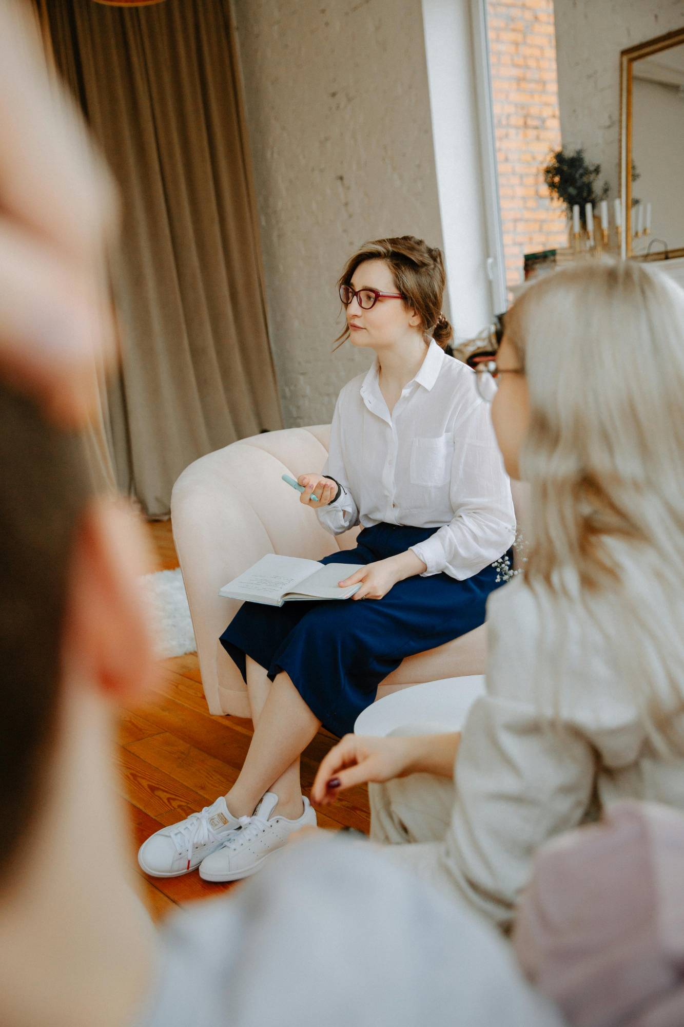 Group therapy session - Supervision & Training - Metamorphosis psychology counselling - Epesses